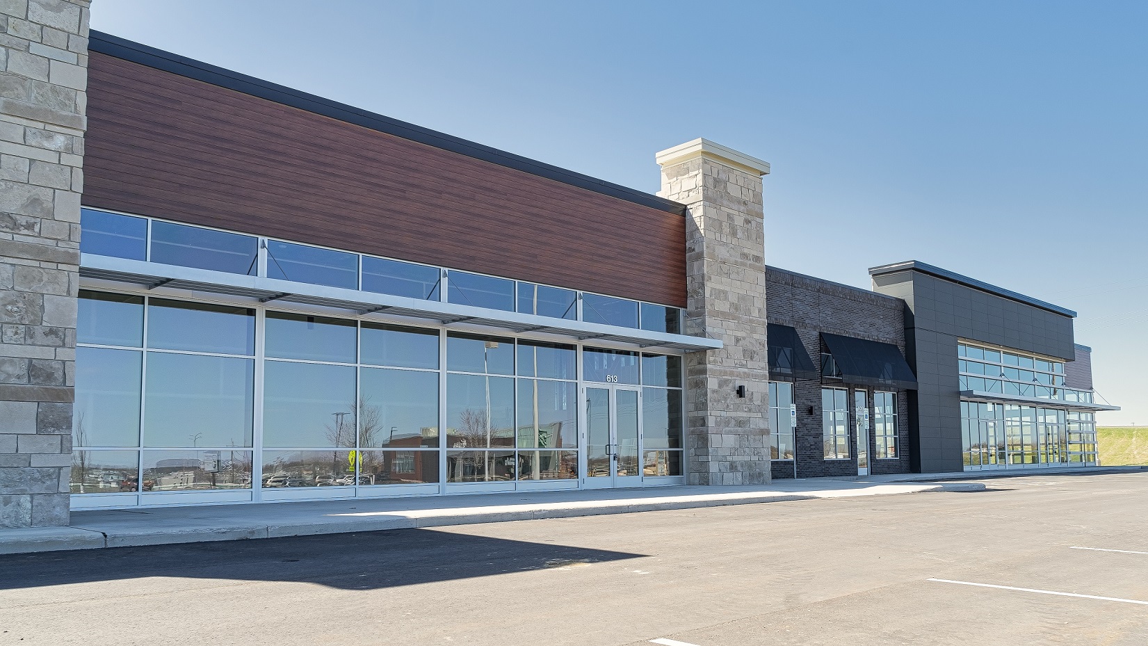 1 - Sioux Falls, SD - Carbon Black Modular Brick